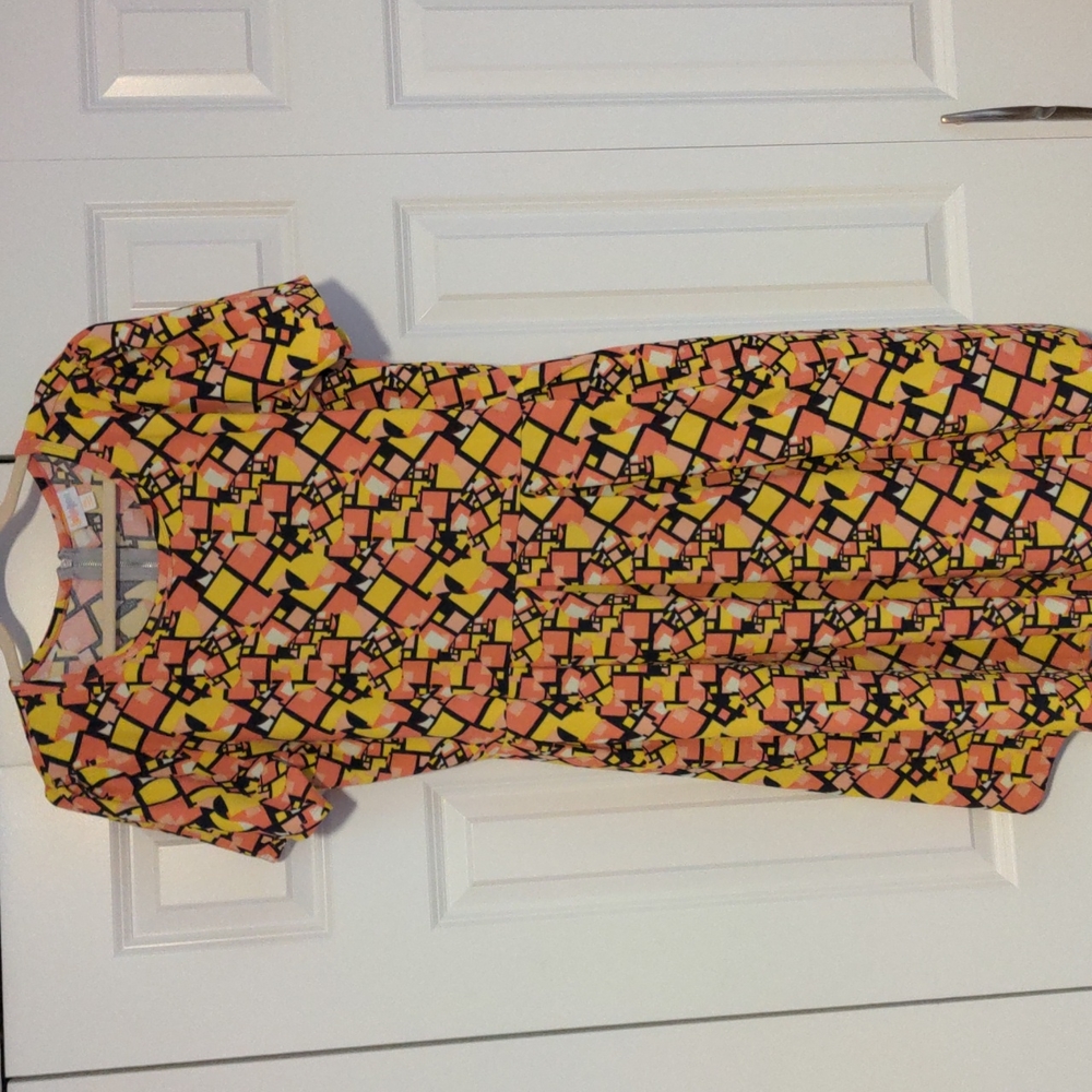 LuLaRoe 3x Amelia with pockets black and yellow